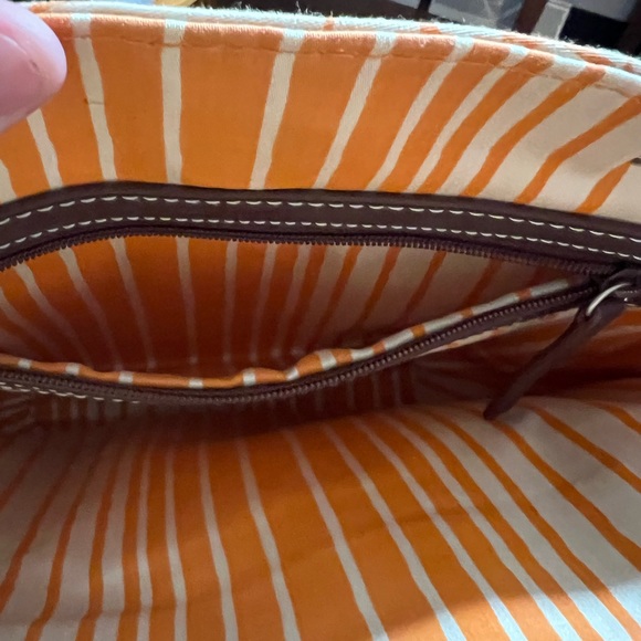 Tote Bag Orange Cream medium sized floral and swirled leaves brown handles - Picture 7 of 10